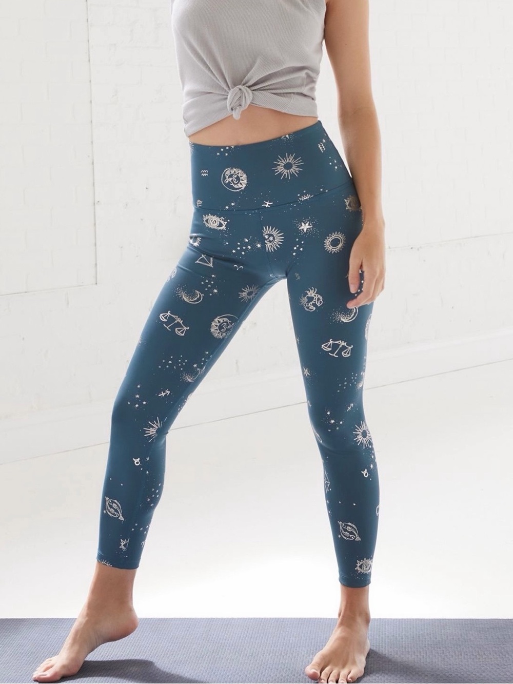 Beyond Yoga Constellation Leggings Anthropologie Size S Stellar Blue Zodiac